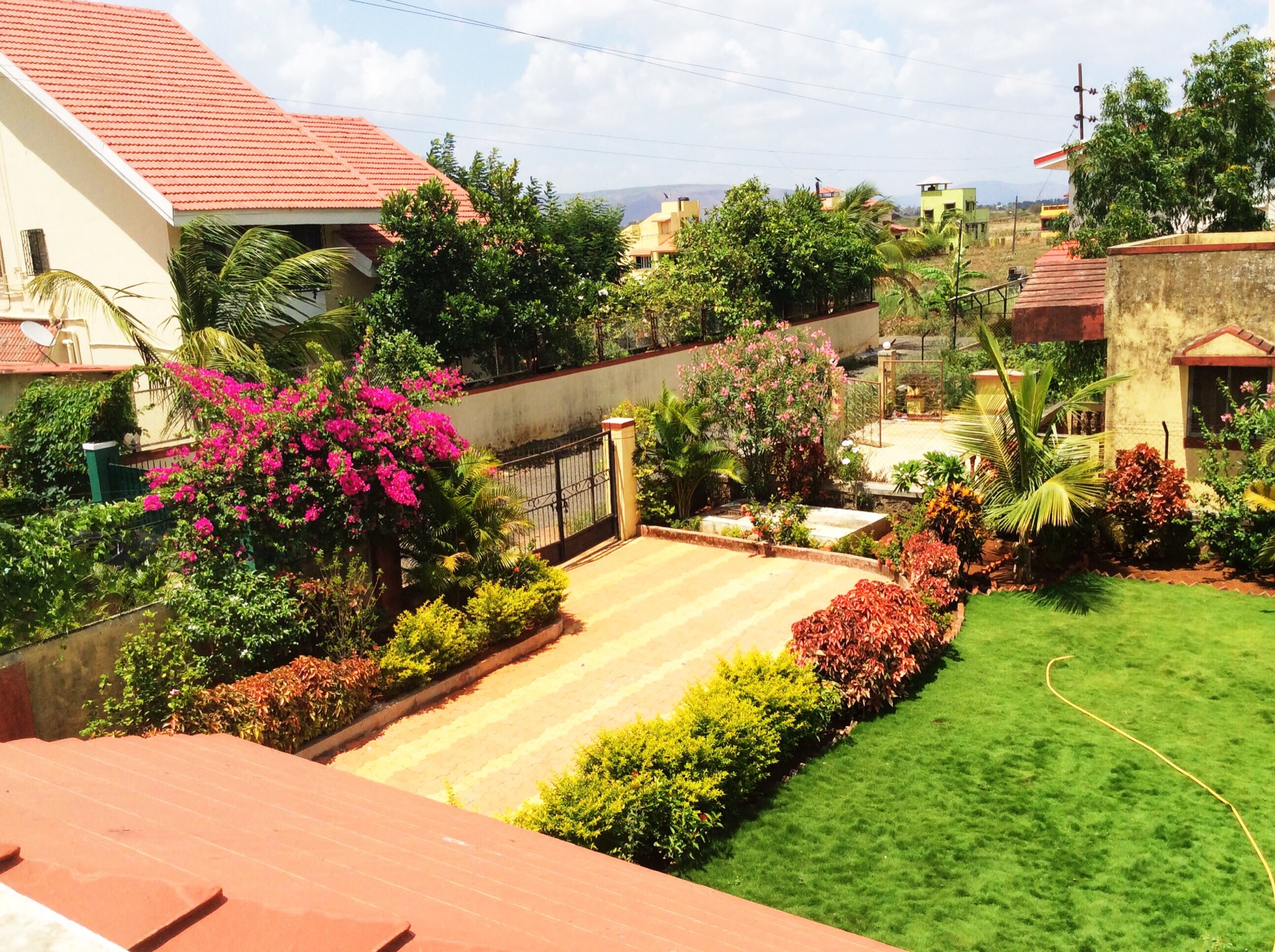 Residential landscape garden